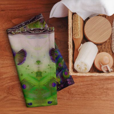 SG’s Mardi Gras Royal Queen of Feathers – Hand Towel